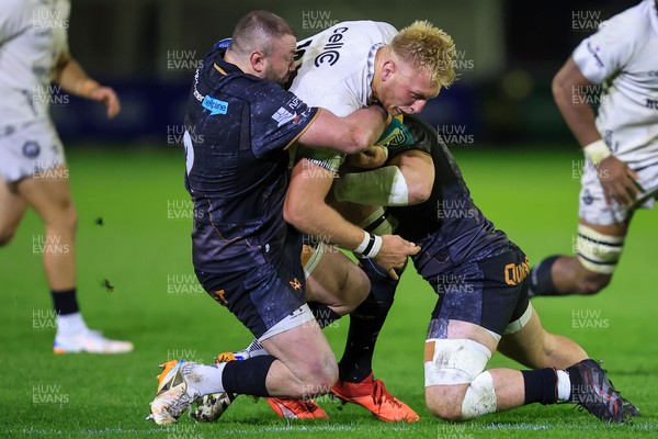 180426 - Ospreys v Hollywoodbets Sharks - United Rugby Championship - Eduan Swart of Hollywoodbets Sharks