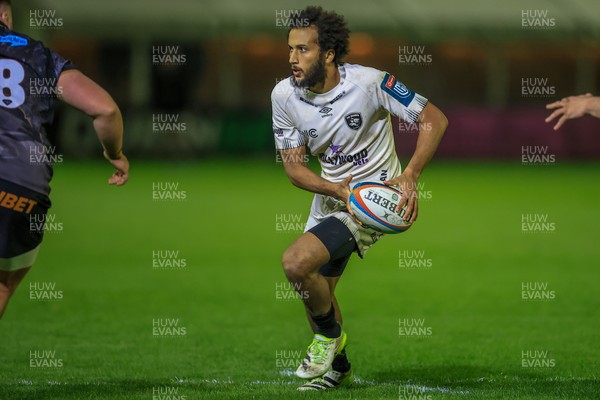180426 - Ospreys v Hollywoodbets Sharks - United Rugby Championship - Jaden Hendrikse of Hollywoodbets Sharks