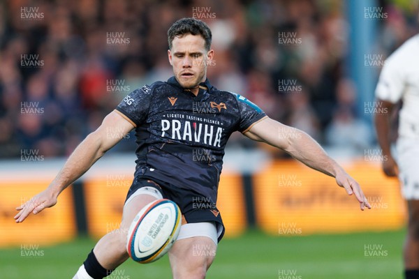 180426 - Ospreys v Hollywoodbets Sharks - United Rugby Championship - Kieran Hardy of Ospreys kicks