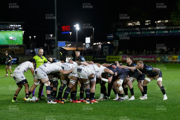 180426 - Ospreys v Hollywoodbets Sharks - United Rugby Championship - An uncontested scrum