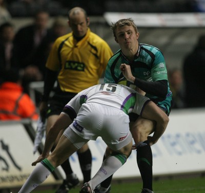 Ospreys v Leeds 040210