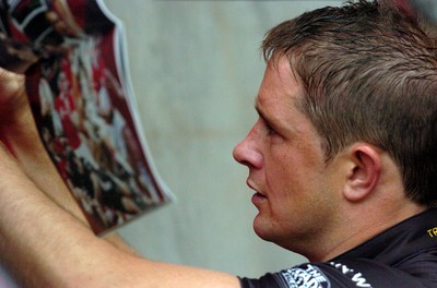 23.08.08 - Ospreys v Leicester Tigers .....Shane Williams Testimonial.. Shane Williams signs autographs for supporters. 