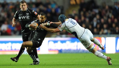 Ospreys v Leinster 041112