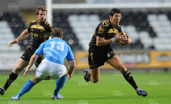 18.09.09 - Ospreys v Leinster - Magners League - James Hook of Ospreys takes on Gordon D'Arcy of Leinster. 