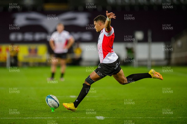 240922 - Ospreys v Emirates Lions - United Rugby Championship - Gianni Lombard of Lions