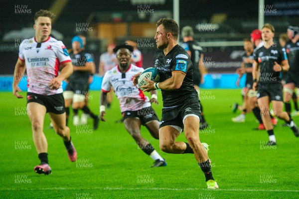 240922 - Ospreys v Emirates Lions - United Rugby Championship - Luke Morgan of Ospreys