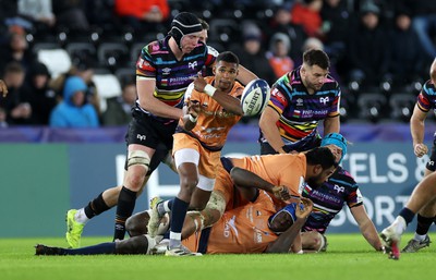 140123 - Ospreys v Montpellier - European Rugby Champions Cup - Leo Coly of Montpellier 