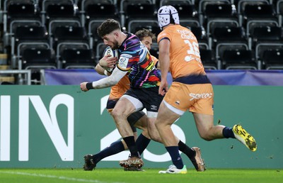 140123 - Ospreys v Montpellier - European Rugby Champions Cup - Alex Cuthbert of Ospreys gets through to score a try