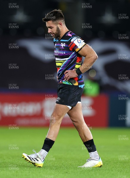 140123 - Ospreys v Montpellier - European Rugby Champions Cup - Rhys Webb of Ospreys leaves the field in the first half