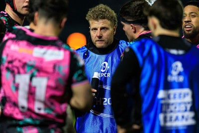 170126 - Ospreys v Montpellier Herault Rugby - EPCR Challenge Cup - Ospreys coach Duncan Jones