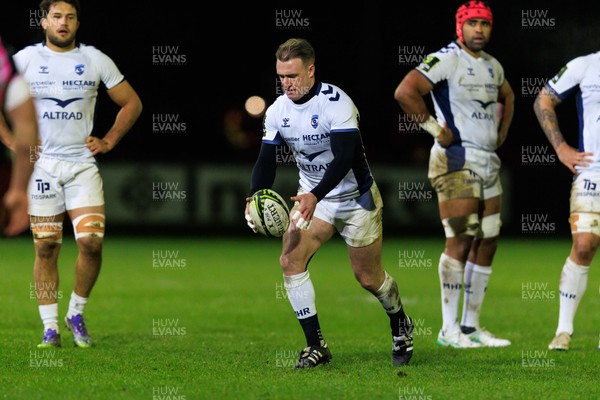170126 - Ospreys v Montpellier Herault Rugby - EPCR Challenge Cup - Stuart Hogg of Montpellier kicks for touch