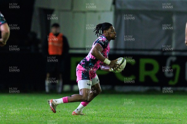 170126 - Ospreys v Montpellier Herault Rugby - EPCR Challenge Cup - Daniel Kasende of Ospreys