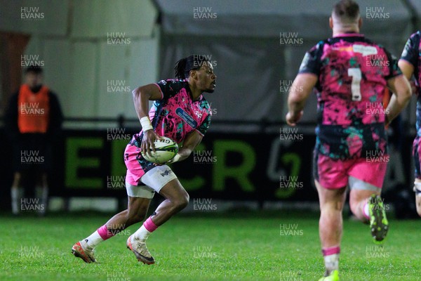 170126 - Ospreys v Montpellier Herault Rugby - EPCR Challenge Cup - Daniel Kasende of Ospreys
