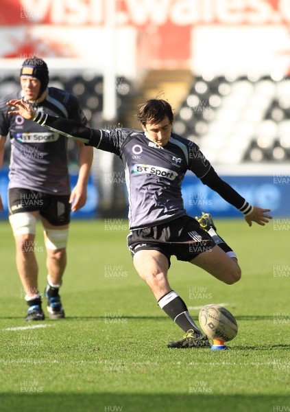 070315 - Ospreys v Munster - GuinnessPro12 -Sam Davies of Ospreys kicks a goal