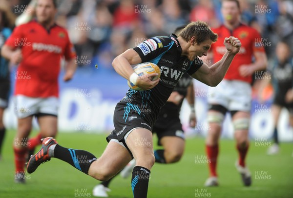 110512 - Ospreys v Munster - RaboDirect PRO12 Play-Off Semi Final -Dan Biggar of Ospreys runs in to score try