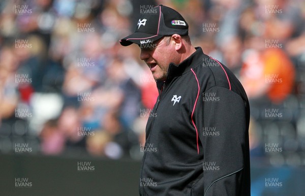 130915 - Ospreys v Munster - Guinness PRO12 - Chris Gibbes