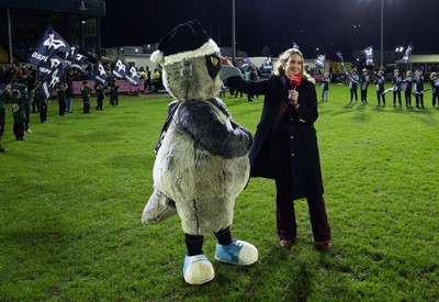 201225 - Ospreys v Munster, United Rugby Championship - TV broadcast presenter Catrin Heledd with Ozzy