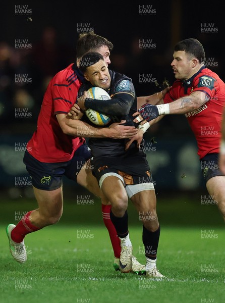 201225 - Ospreys v Munster, United Rugby Championship - Keelan Giles of Ospreys looks to attack