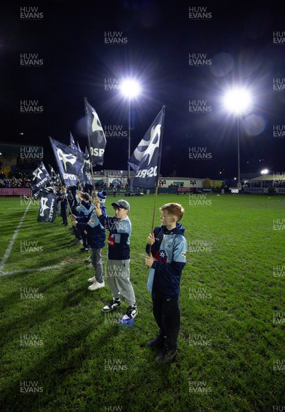 201225 - Ospreys v Munster, United Rugby Championship - Guard of honour