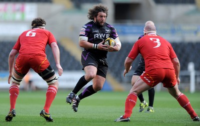 Ospreys v Munster 230411