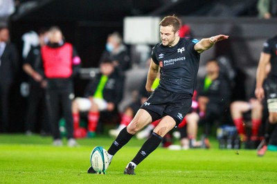 231021 - Ospreys v Munster - United Rugby Championship - Stephen Myler of Ospreys kicks a penalty