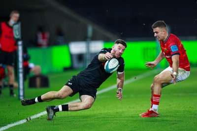 231021 - Ospreys v Munster - United Rugby Championship - Alex Cuthbert of Ospreys