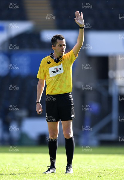 030421 - Ospreys v Newcastle Falcons - European Rugby Challenge Cup - Referee Ludovic Cayre
