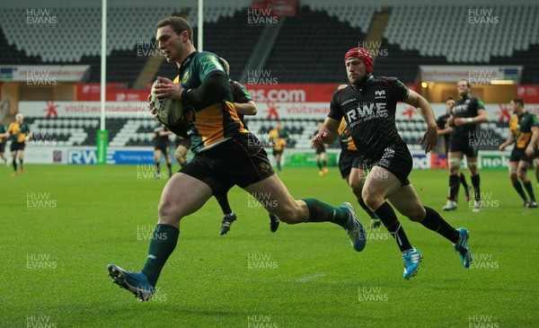 120114 - Ospreys v Northampton Saints - Heineken Cup - George North of Northampton runs in the first try of the game