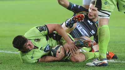 180115 - Ospreys v Northampton Saints - European Rugby Champions Cup -Calum Clark of Northampton scores try