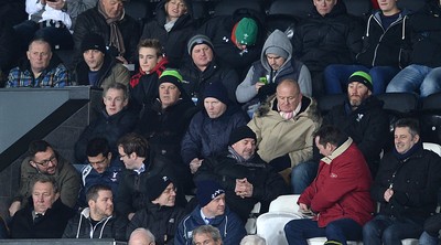 180115 - Ospreys v Northampton Saints - European Rugby Champions Cup -(L-R) Rob Howley, Warren Gatland, Neil Jenkins, Alan Phillips and Robin McBryde look on