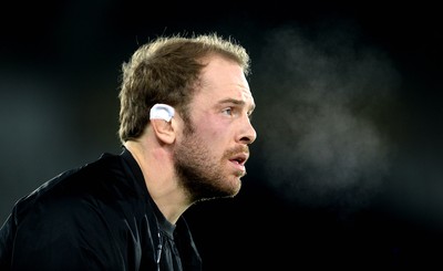 180115 - Ospreys v Northampton Saints - European Rugby Champions Cup -Alun Wyn Jones of Ospreys