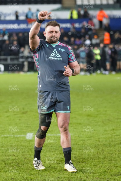 120124 - Ospreys v USAP - EPCR Challenge Cup - Sam Parry of Ospreys acknowledges the fans at the end of the match