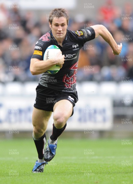 18.10.08 - Ospreys v Perpignan - Heineken Cup - Ospreys Andrew Bishop. 