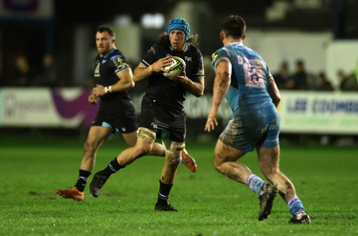 060424 - Ospreys v Sale Sharks - European Rugby Challenge Cup - Justin Tipuric of Ospreys 