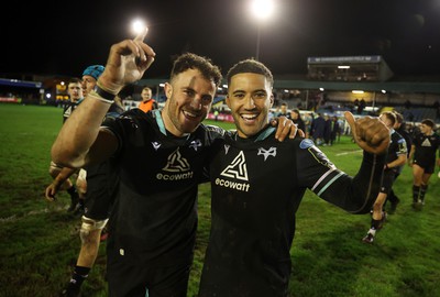 060424 - Ospreys v Sale Sharks - European Rugby Challenge Cup - Luke Morgan and Keelan Giles of Ospreys celebrate at full time