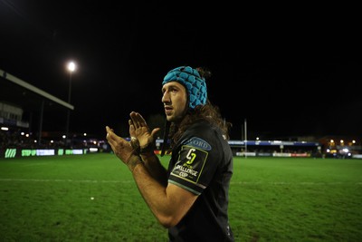 060424 - Ospreys v Sale Sharks - European Rugby Challenge Cup - Justin Tipuric of Ospreys thanks the fans