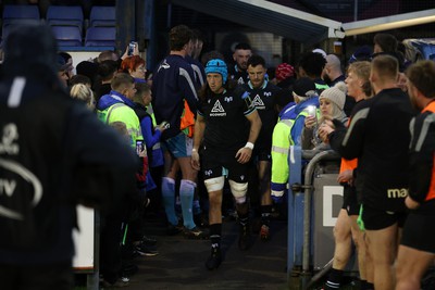 060424 - Ospreys v Sale Sharks - European Rugby Challenge Cup - Justin Tipuric of Ospreys 