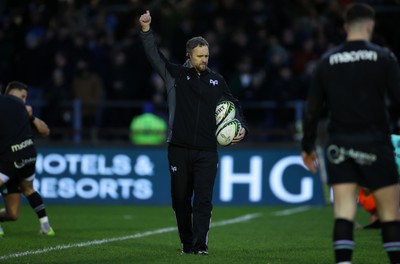 060424 - Ospreys v Sale Sharks - European Rugby Challenge Cup - Ospreys Coach Mark Jones