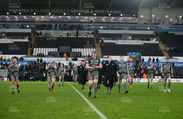 110120 - Ospreys v Saracens - European Rugby Champions Cup - Dan Lydiate of Ospreys at the team thank the fans at full time