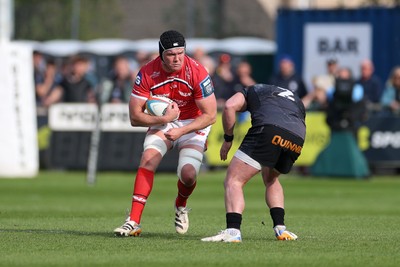 090526 - Ospreys v Scarlets - United Rugby Championship - Jac Price of Scarlets 