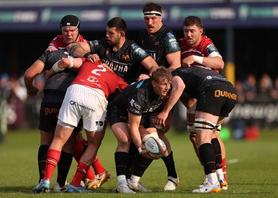 090526 - Ospreys v Scarlets - United Rugby Championship - Jac Morgan of Ospreys 