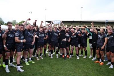 090526 - Ospreys v Scarlets - United Rugby Championship - Ospreys lift the Welsh Shield