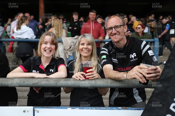 090526 - Ospreys v Scarlets - United Rugby Championship - Fans before the game