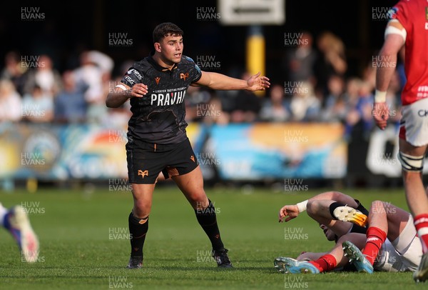 090526 - Ospreys v Scarlets - United Rugby Championship - Lewis Lloyd of Ospreys 