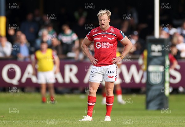 090526 - Ospreys v Scarlets - United Rugby Championship - Blair Murray of Scarlets 