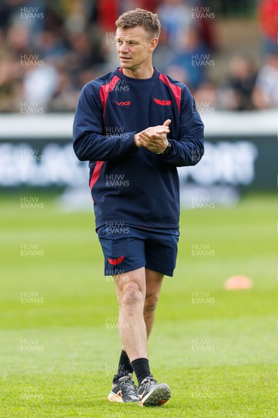090526 - Ospreys v Scarlets - United Rugby Championship - Scarlets head coach Dwayne Peel during the warm up