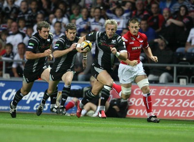 Ospreys v Scarlets 110907