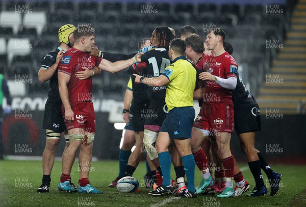 261123 - Ospreys v Scarlets - United Rugby Championship - Tensions boil over after the final try