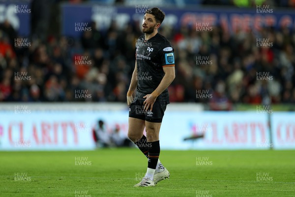 261222 - Ospreys v Scarlets - United Rugby Championship - Owen Williams of Ospreys 