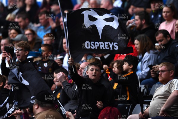 300422 - Ospreys v Scarlets - United Rugby Championship - Ospreys supporters